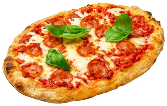Pinsa mit Tomatensauce, Mozzarella, Salami und frischem Basilikum